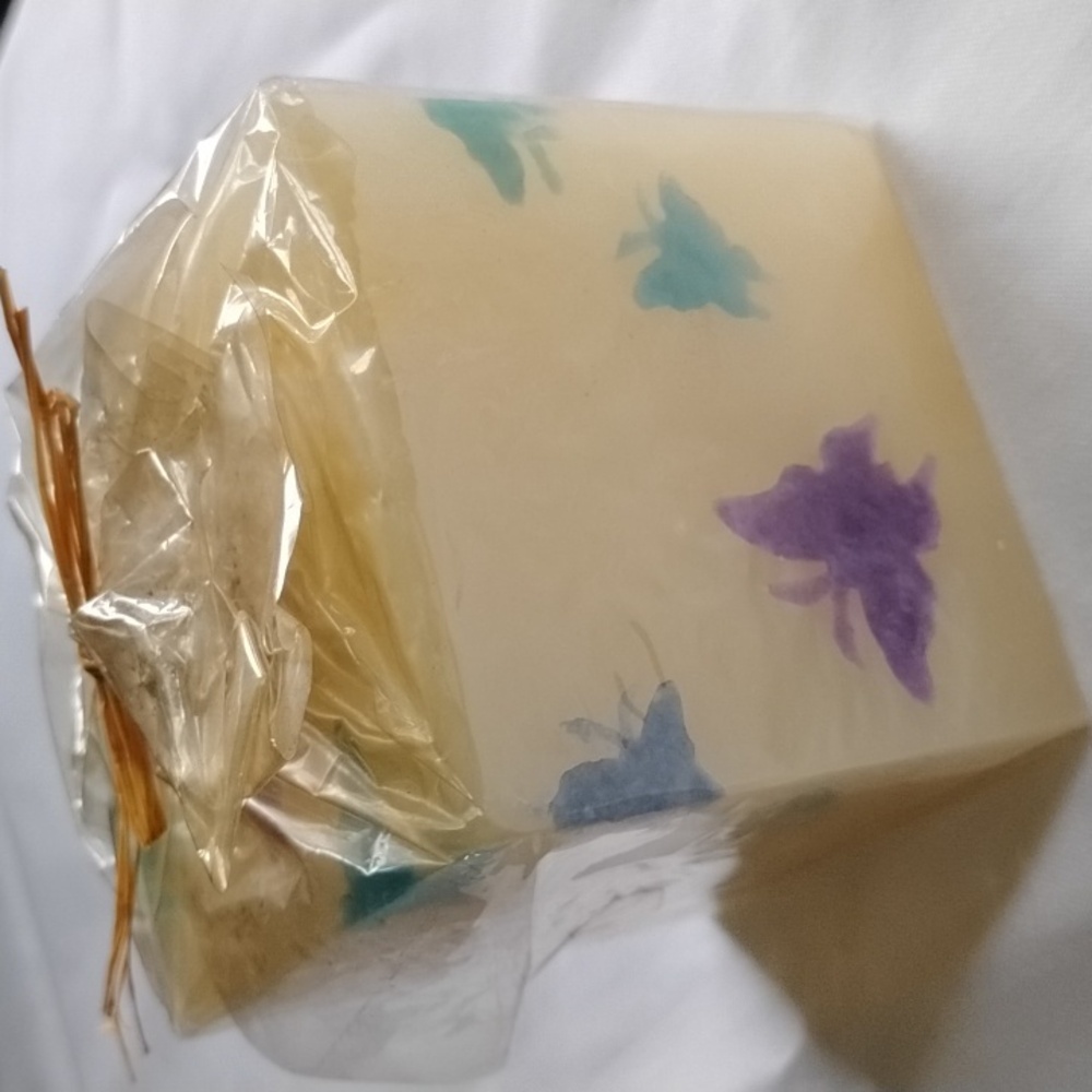 Butterfly Decorative Candle Vintage Retro 90s Y2K Vibes Feminine Girly